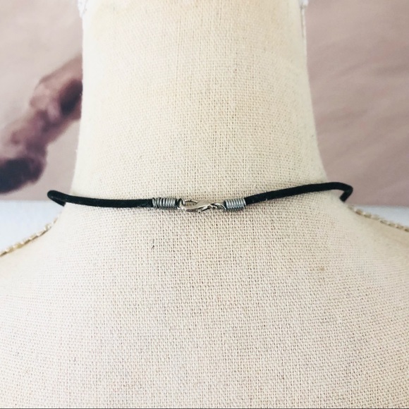 Tree of life pendant on velvet cord choker necklace - Picture 4 of 5